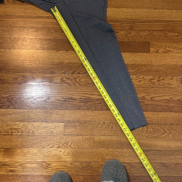 Lululemon On The Fly Pant 27” Heathered Black Size 6 - Picture 9 of 11